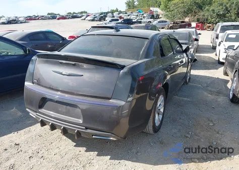 2016 Chrysler 300 Limited z USA, uszkodzony, nr VIN 2C3CCAAG2GH206629